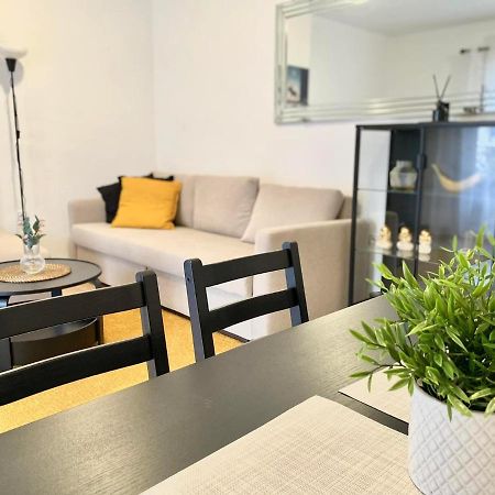 Locos Beach Holiday Apartments Torrevieja Esterno foto